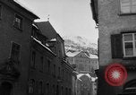Standbild beim Schneeschaufeln Bludenz Österreich, 1954, aus Sekunde 40 historischem Filmmaterial Videoclip 65675042927