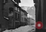 Standbild beim Schneeschaufeln Bludenz Österreich, 1954, aus Sekunde 56 historischem Filmmaterial Videoclip 65675042927