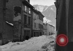 Standbild beim Schneeschaufeln Bludenz Österreich, 1954, aus Sekunde 58 historischem Filmmaterial Videoclip 65675042927
