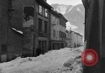 Standbild beim Schneeschaufeln Bludenz Österreich, 1954, aus Sekunde 59 historischem Filmmaterial Videoclip 65675042927