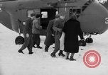 Standbild USA H-19 Hubschrauber Bludenz Österreich, 1954, aus Sekunde 5 historischem Filmmaterial Videoclip 65675042929