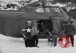 Standbild USA H-19 Hubschrauber Bludenz Österreich, 1954, aus Sekunde 27 historischem Filmmaterial Videoclip 65675042929