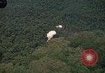 Immagine di Stati Uniti HH-53C elicottero Della Thailandia, 1972, secondo 49 filmato di repertorio 65675042946