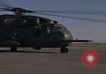 Immagine di Stati Uniti HH-53C elicottero Della Thailandia, 1972, secondo 20 filmato di repertorio 65675042947