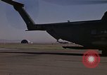 Immagine di Stati Uniti HH-53C elicottero Della Thailandia, 1972, secondo 36 filmato di repertorio 65675042947