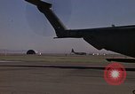 Immagine di Stati Uniti HH-53C elicottero Della Thailandia, 1972, secondo 39 filmato di repertorio 65675042947