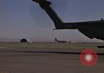 Immagine di Stati Uniti HH-53C elicottero Della Thailandia, 1972, secondo 41 filmato di repertorio 65675042947