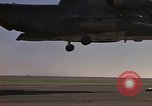 Immagine di Stati Uniti HH-53C elicottero Della Thailandia, 1972, secondo 61 filmato di repertorio 65675042947