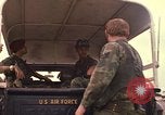 Immagine di Quarantesimo Aerospace Rescue and Recovery Squadron Della Thailandia, 1972, secondo 1 filmato di repertorio 65675042951