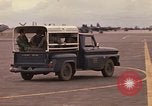 Immagine di Quarantesimo Aerospace Rescue and Recovery Squadron Della Thailandia, 1972, secondo 62 filmato di repertorio 65675042951