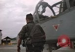 Immagine di Stati Uniti OV-10un aeromobile Della Thailandia, 1972, secondo 30 filmato di repertorio 65675042952