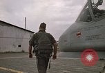 Immagine di Stati Uniti OV-10un aeromobile Della Thailandia, 1972, secondo 32 filmato di repertorio 65675042952