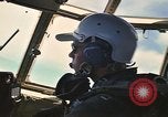 Standbild Interieur der Luftrettung HC-130H Flugzeuge im Flug Südostasien, 1966, aus Sekunde 22 historischem Filmmaterial Videoclip 65675042962