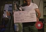 Standbild Crew Mitglied innerhalb einer Bergung HC-130H Südostasien, 1966, aus Sekunde 3 historischem Filmmaterial Videoclip 65675042965
