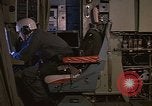 Standbild Crew Mitglied innerhalb einer Bergung HC-130H Südostasien, 1966, aus Sekunde 11 historischem Filmmaterial Videoclip 65675042965