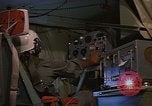 Standbild Crew Mitglied innerhalb einer Bergung HC-130H Südostasien, 1966, aus Sekunde 36 historischem Filmmaterial Videoclip 65675042965
