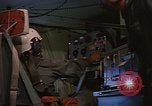 Standbild Crew Mitglied innerhalb einer Bergung HC-130H Südostasien, 1966, aus Sekunde 44 historischem Filmmaterial Videoclip 65675042965