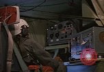 Standbild Crew Mitglied innerhalb einer Bergung HC-130H Südostasien, 1966, aus Sekunde 47 historischem Filmmaterial Videoclip 65675042965