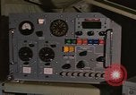 Standbild Crew Mitglied innerhalb einer Bergung HC-130H Südostasien, 1966, aus Sekunde 62 historischem Filmmaterial Videoclip 65675042965
