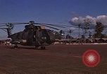 Standbild HH-3E-Hubschrauber Südostasien, 1966, aus Sekunde 8 historischem Filmmaterial Videoclip 65675042966