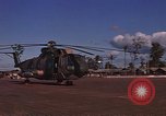 Standbild HH-3E-Hubschrauber Südostasien, 1966, aus Sekunde 11 historischem Filmmaterial Videoclip 65675042966