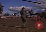 Standbild HH-3E-Hubschrauber Südostasien, 1966, aus Sekunde 22 historischem Filmmaterial Videoclip 65675042966