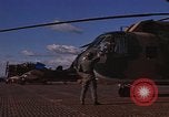 Standbild HH-3E-Hubschrauber Südostasien, 1966, aus Sekunde 41 historischem Filmmaterial Videoclip 65675042966