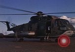 Standbild HH-3E-Hubschrauber Südostasien, 1966, aus Sekunde 61 historischem Filmmaterial Videoclip 65675042966