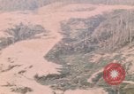 Immagine di M-55 sparando di notte Vietnam del Sud, 1969, secondo 15 filmato di repertorio 65675042978