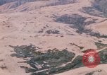 Immagine di M-55 sparando di notte Vietnam del Sud, 1969, secondo 17 filmato di repertorio 65675042978