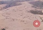 Immagine di M-55 sparando di notte Vietnam del Sud, 1969, secondo 25 filmato di repertorio 65675042978