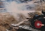 Immagine di M-55 sparando di notte Vietnam del Sud, 1969, secondo 47 filmato di repertorio 65675042978