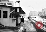 Standbild Streitkräfte Netzwerk Berlin Deutschland, 1962, aus Sekunde 29 historischem Filmmaterial Videoclip 65675043024