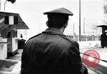 Standbild Streitkräfte Netzwerk Berlin Deutschland, 1962, aus Sekunde 59 historischem Filmmaterial Videoclip 65675043024