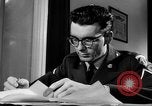 Standbild Armed Forces Network radio show hinter den Kulissen Europa, 1962, aus Sekunde 10 historischem Filmmaterial Videoclip 65675043028