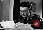 Standbild Armed Forces Network radio show hinter den Kulissen Europa, 1962, aus Sekunde 11 historischem Filmmaterial Videoclip 65675043028