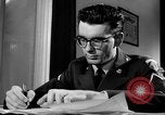 Standbild Armed Forces Network radio show hinter den Kulissen Europa, 1962, aus Sekunde 17 historischem Filmmaterial Videoclip 65675043028