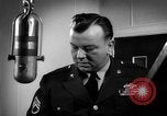 Standbild Armed Forces Network radio show hinter den Kulissen Europa, 1962, aus Sekunde 31 historischem Filmmaterial Videoclip 65675043028