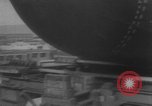 Immagine di Lancio della nave cisterna "Mirina" Belfast Irlanda, 1967, secondo 15 filmato di repertorio 65675043031