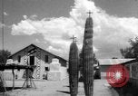 Immagine di Native American Indian Art in chiesa in Pisinimo Arizona United States USA, 1967, secondo 12 filmato di repertorio 65675043032