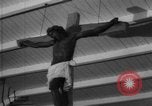 Immagine di Native American Indian Art in chiesa in Pisinimo Arizona United States USA, 1967, secondo 29 filmato di repertorio 65675043032