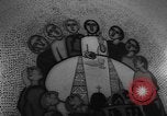 Immagine di Native American Indian Art in chiesa in Pisinimo Arizona United States USA, 1967, secondo 52 filmato di repertorio 65675043032