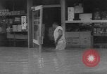 Immagine di Inondazioni in Giappone Giappone, 1967, secondo 27 filmato di repertorio 65675043033