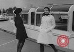 Standbild Schuleze Varell Winter Kollektion Hamburg Deutschland, 1967, aus Sekunde 7 historischem Filmmaterial Videoclip 65675043042