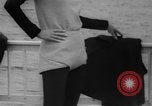 Standbild Schuleze Varell Winter Kollektion Hamburg Deutschland, 1967, aus Sekunde 30 historischem Filmmaterial Videoclip 65675043042