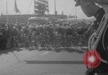 Standbild Eddie Merckx gewinnt World Bicycle Meisterschaft Holland Niederlande, 1967, aus Sekunde 4 historischem Filmmaterial Videoclip 65675043043