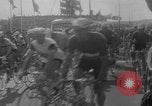 Standbild Eddie Merckx gewinnt World Bicycle Meisterschaft Holland Niederlande, 1967, aus Sekunde 9 historischem Filmmaterial Videoclip 65675043043
