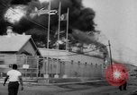 Immagine di La compagnia petrolifera magazzino sotto il fuoco San Juan Portorico, 1967, secondo 10 filmato di repertorio 65675043046