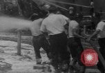 Immagine di La compagnia petrolifera magazzino sotto il fuoco San Juan Portorico, 1967, secondo 21 filmato di repertorio 65675043046