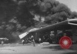 Immagine di La compagnia petrolifera magazzino sotto il fuoco San Juan Portorico, 1967, secondo 28 filmato di repertorio 65675043046